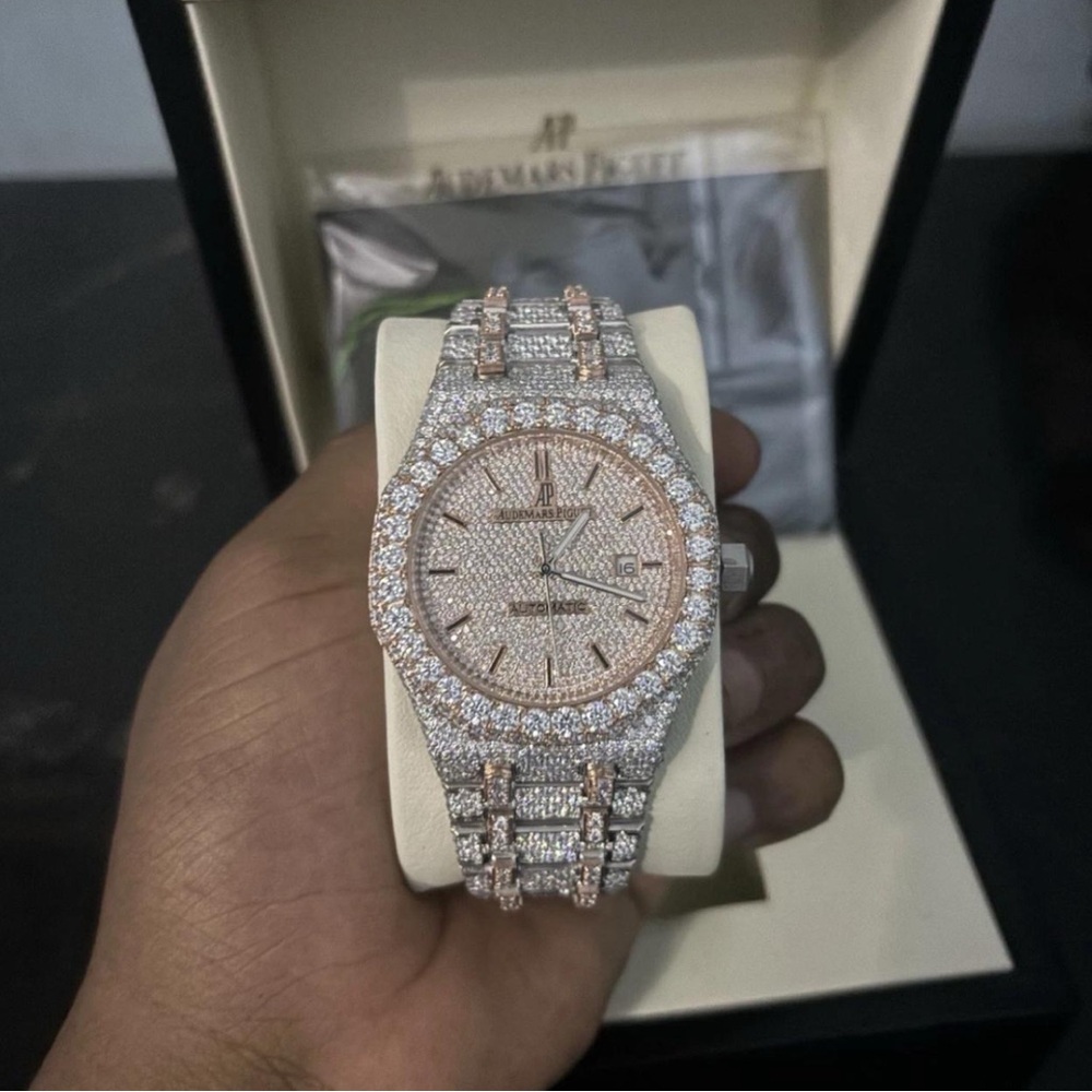 Audemars Piguet With VVS **Moissanite** - Picture 2 of 5